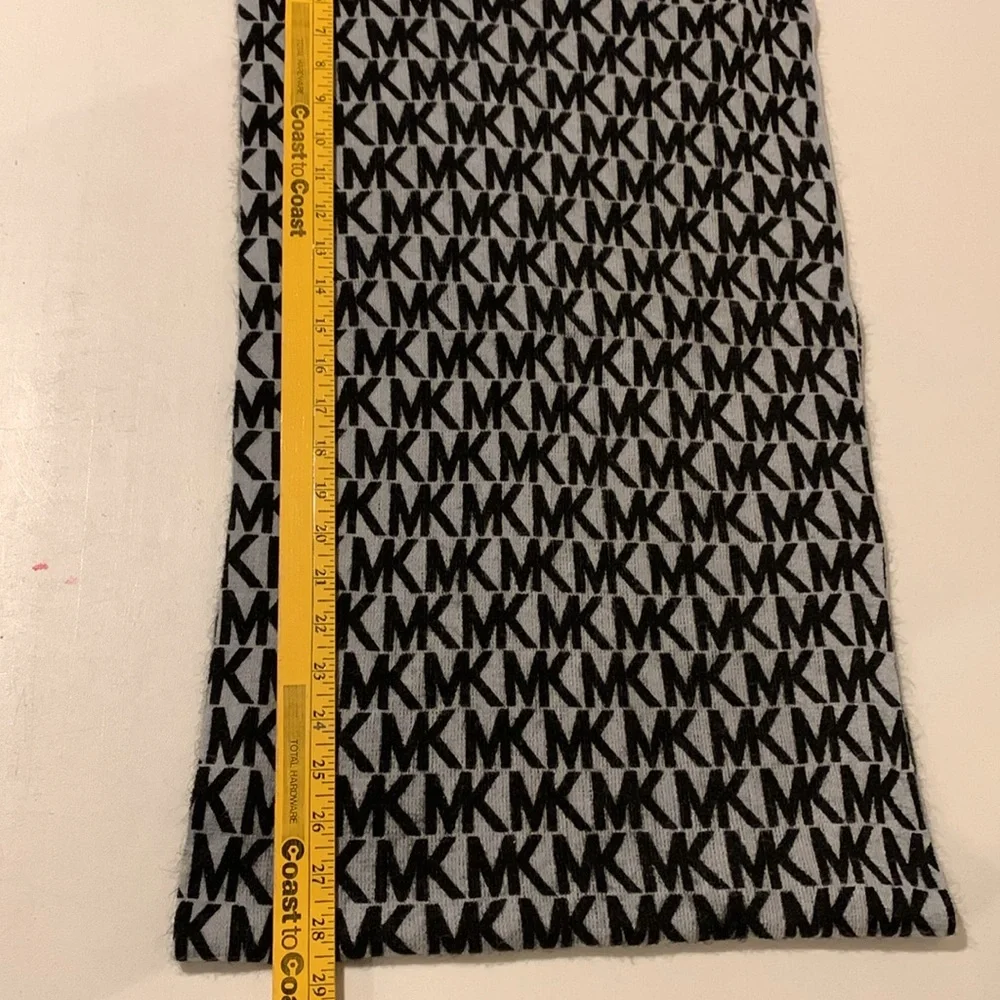 MICHAEL Michael Kors 100% acrylic